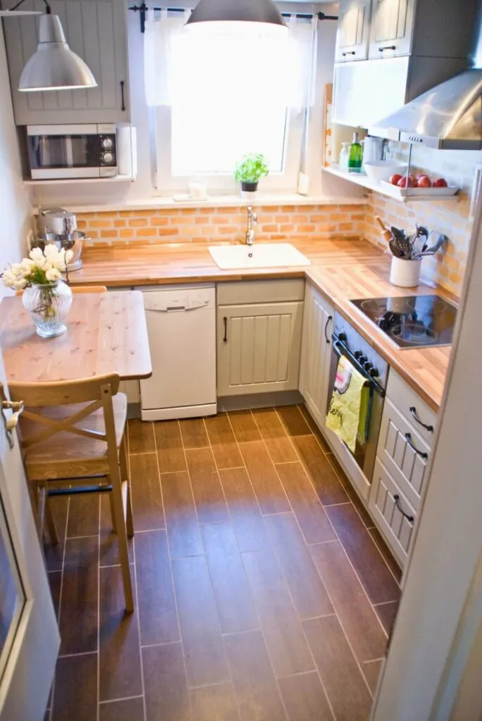 13537 small kitchen storage