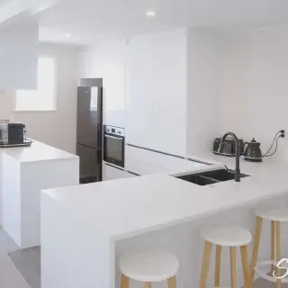/img/13550-natural-elements-kitchen.webp