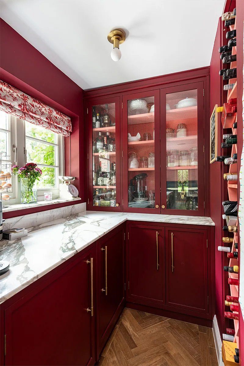 13552 pantry lighting