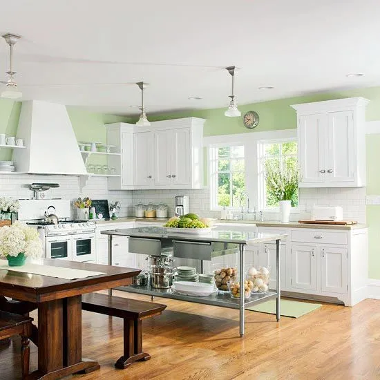 13556 green wall kitchen 2