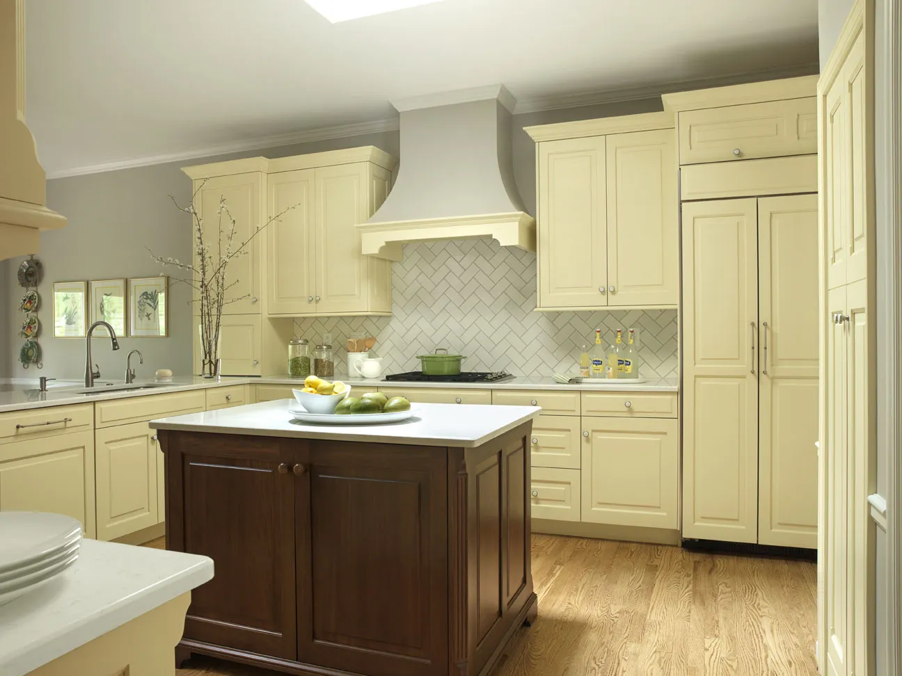 /img/13575-gothic-kitchen-cleaning.webp