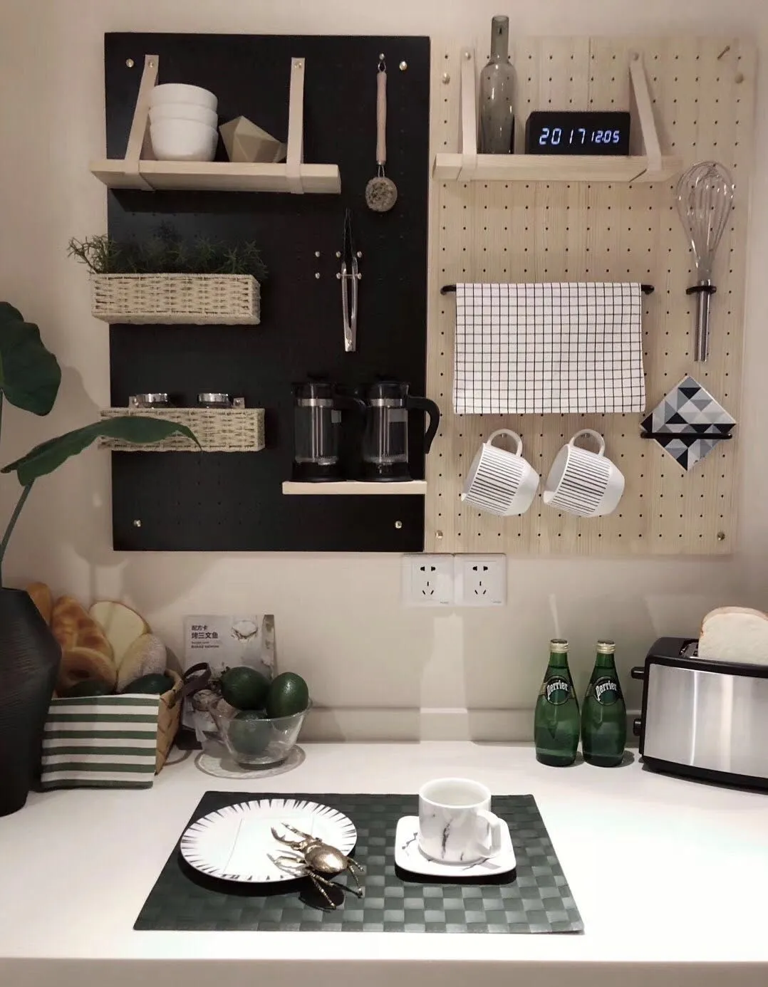 13578 charming decor