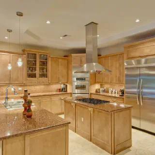 /img/13599-kitchen-and-bath-decor-styling.webp