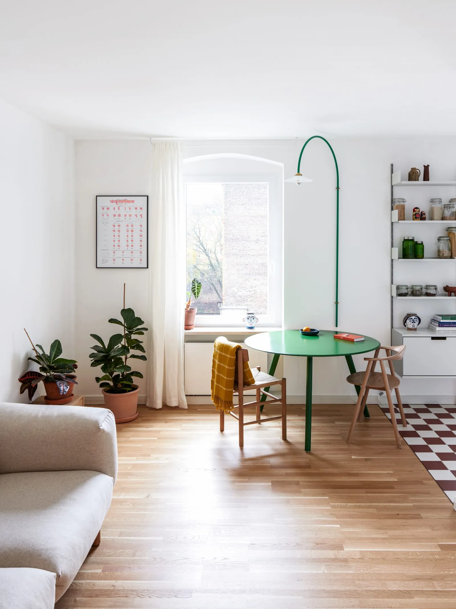 13638 colorful textiles