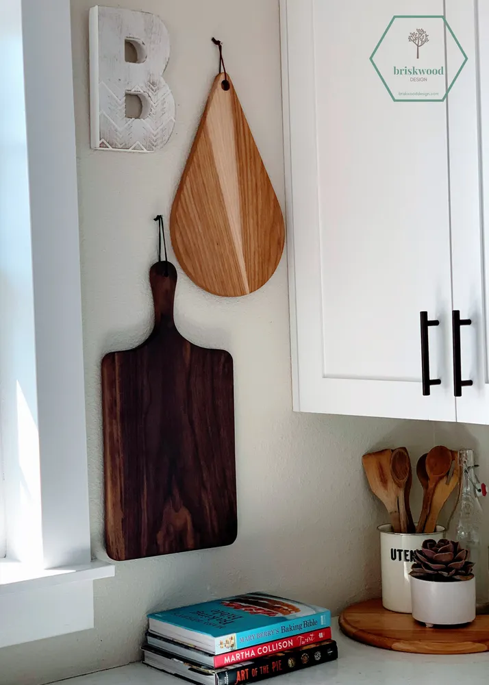 13675 cutting board serving presentation