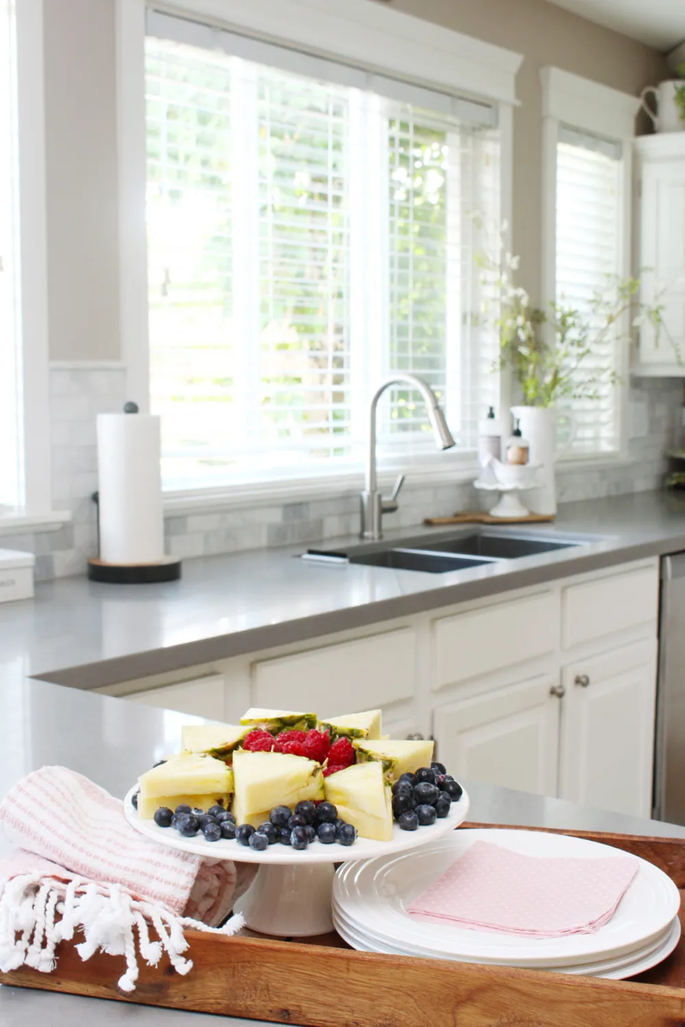 13676 summer linens kitchen