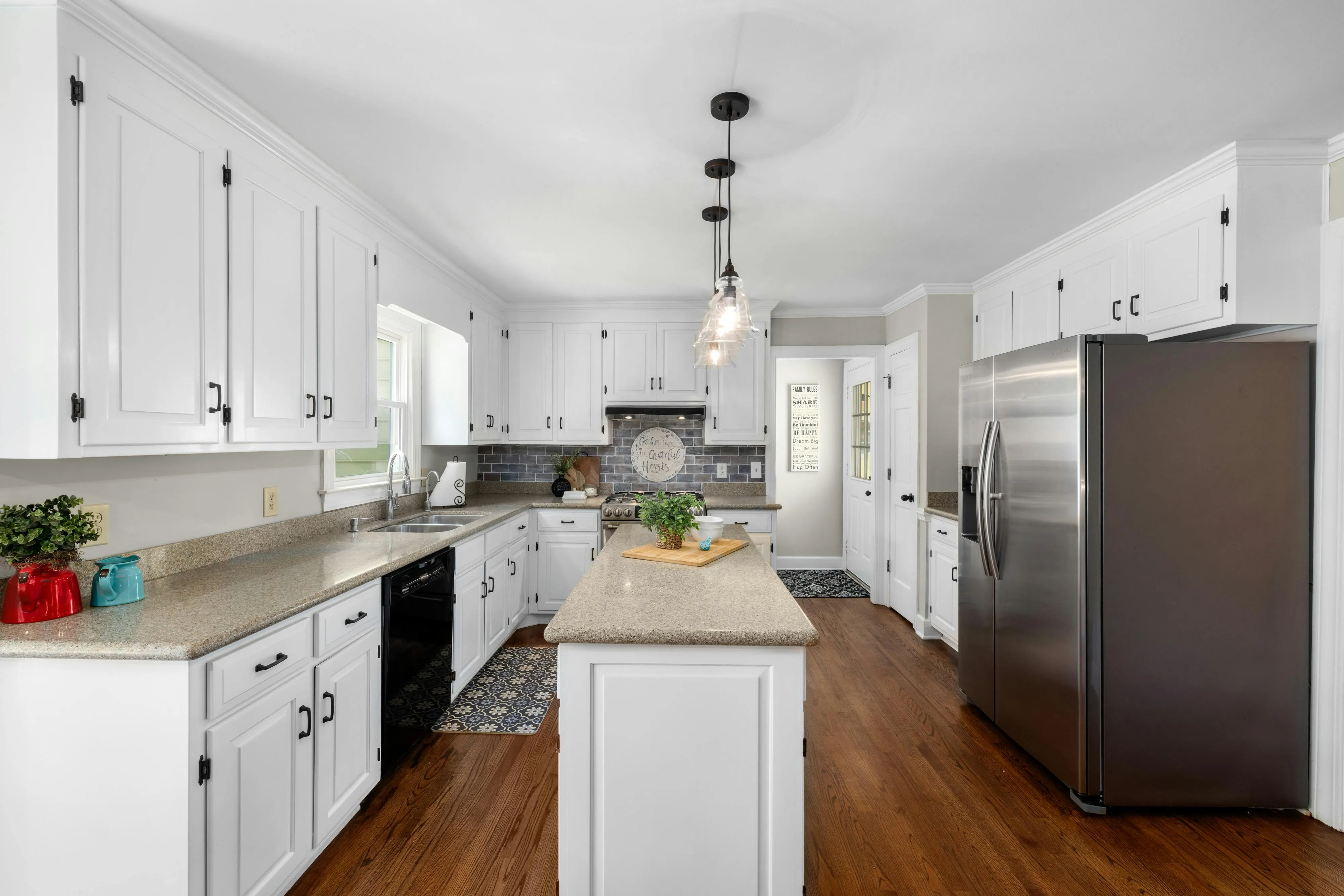 13680 white kitchen countertops