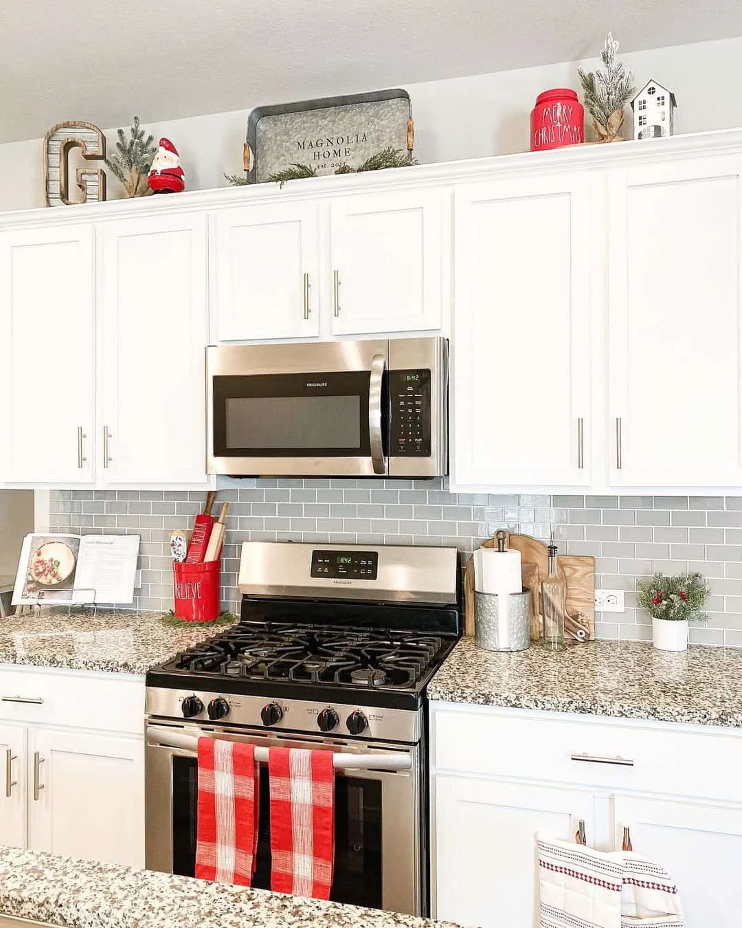13688 rustic red kitchen 4