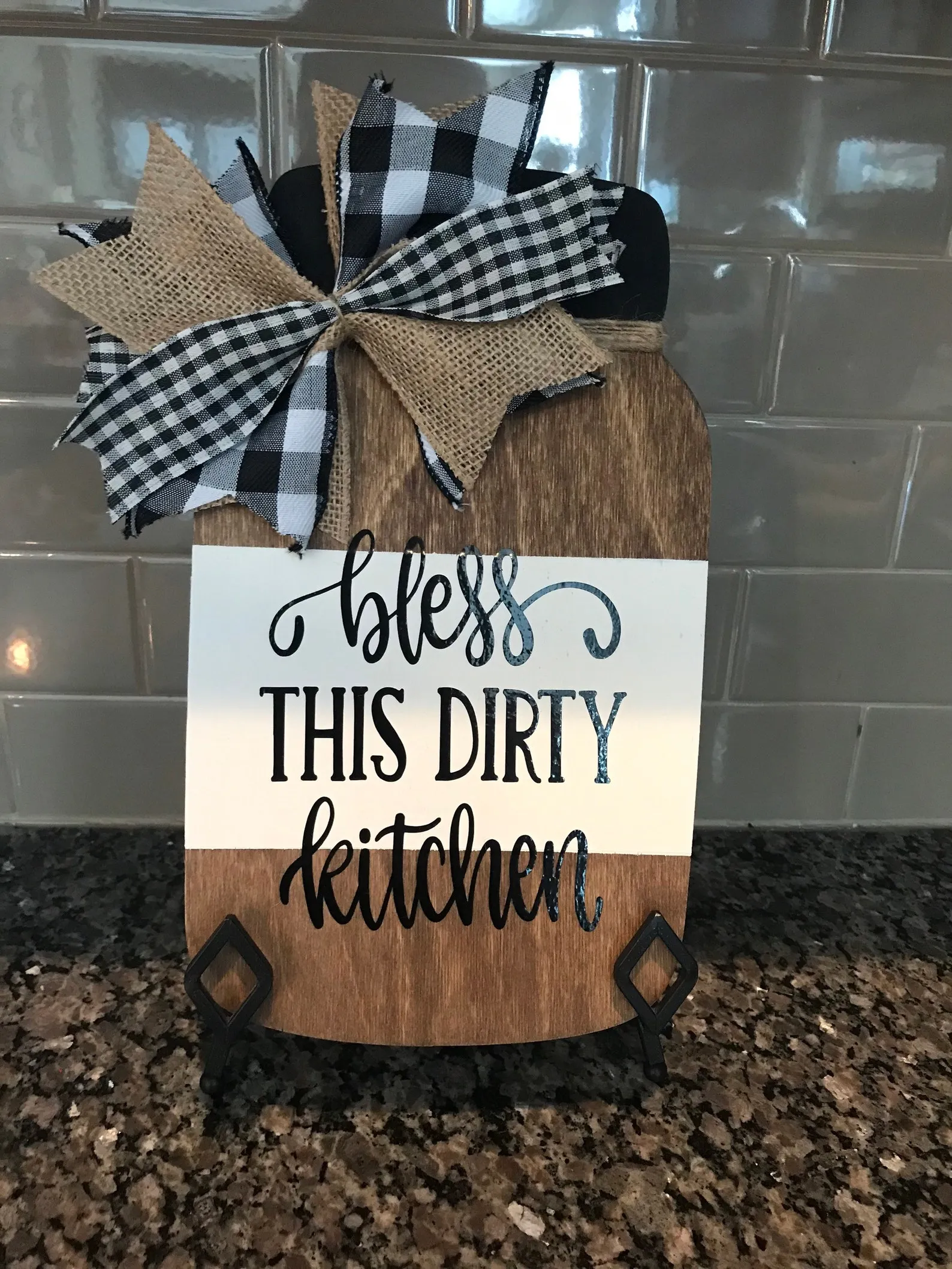 13719 farmhouse kitchen lighting