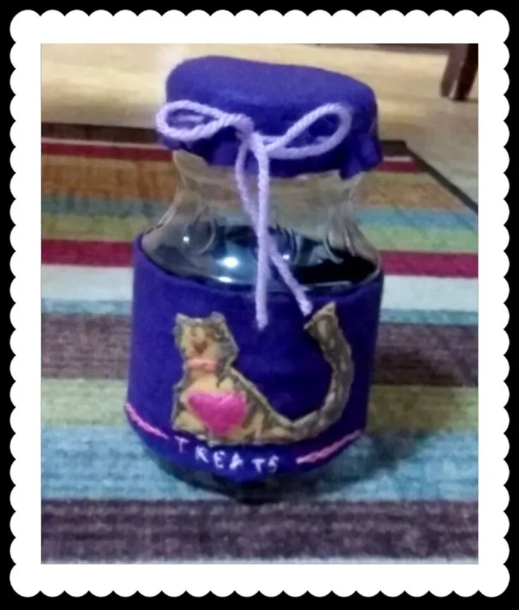 13722 vintage cat treats jar
