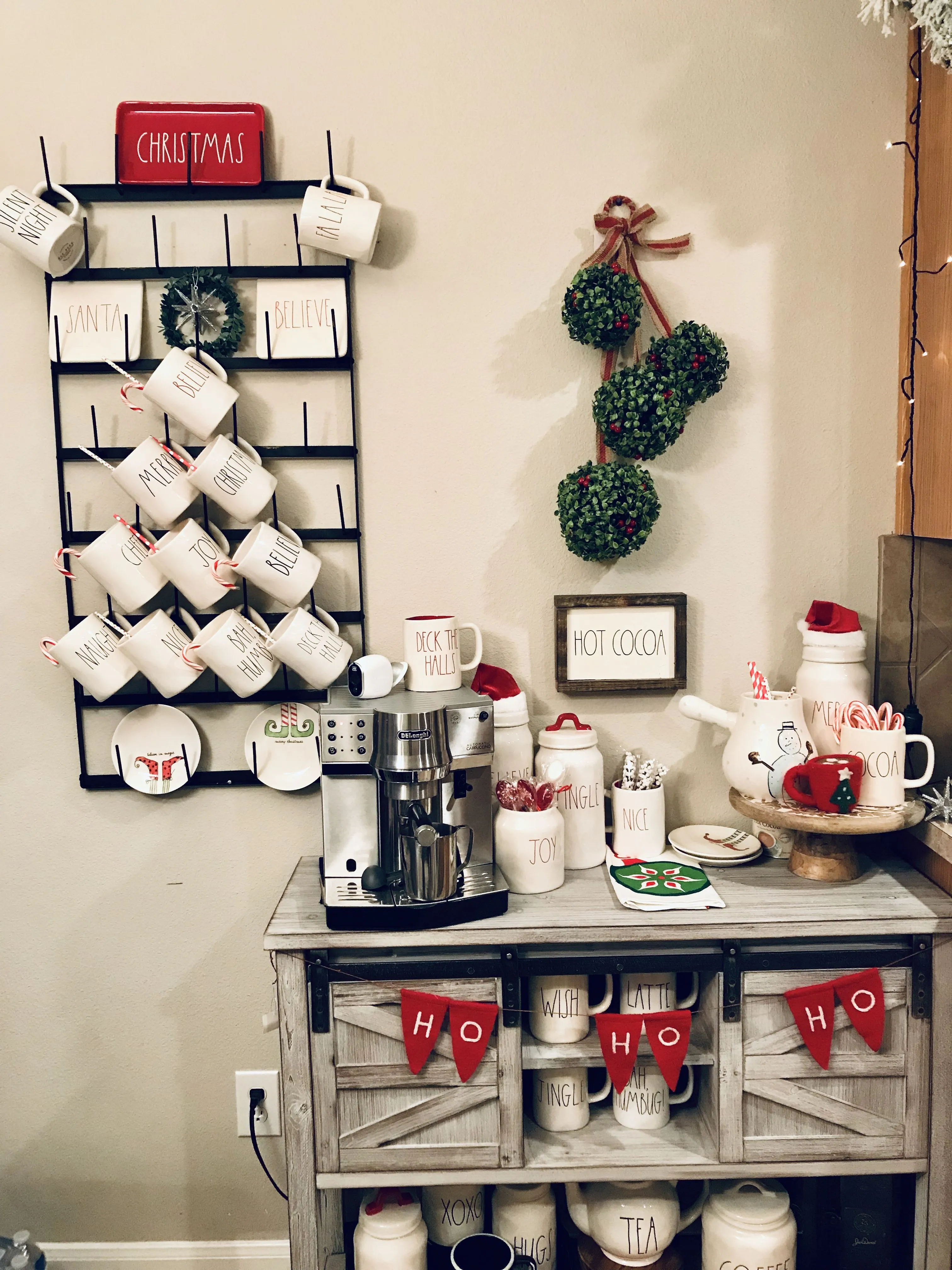 13731 modern coffee kitchen xmas