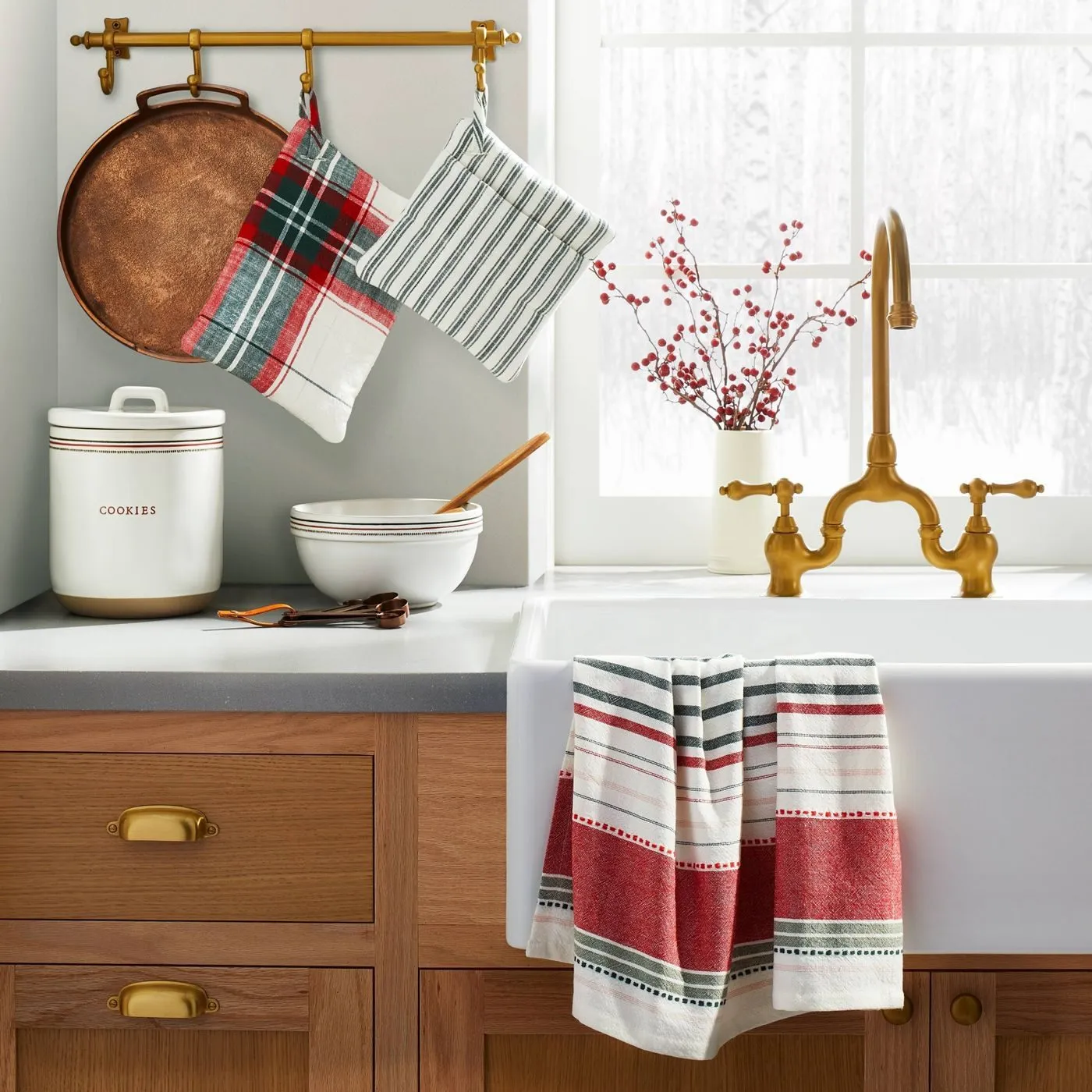 13733 christmas kitchen decor 5