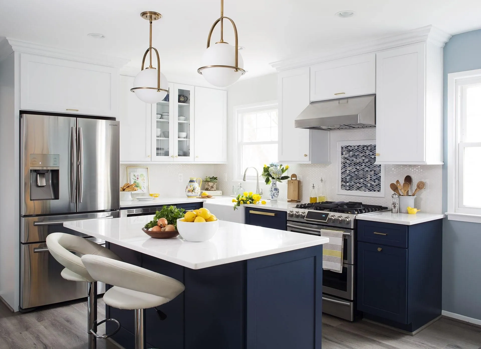 13742 navy blue kitchen 4