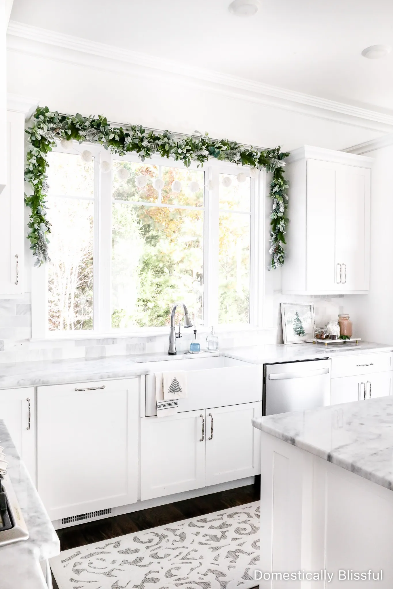 13743 kitchen decor natural elements