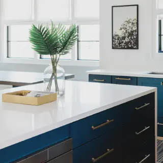 /img/13758-kitchen-artwork.webp
