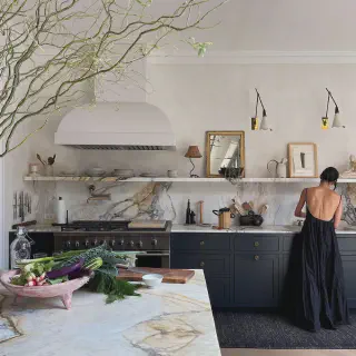 /img/13778-farmhouse-cozy-kitchen.webp