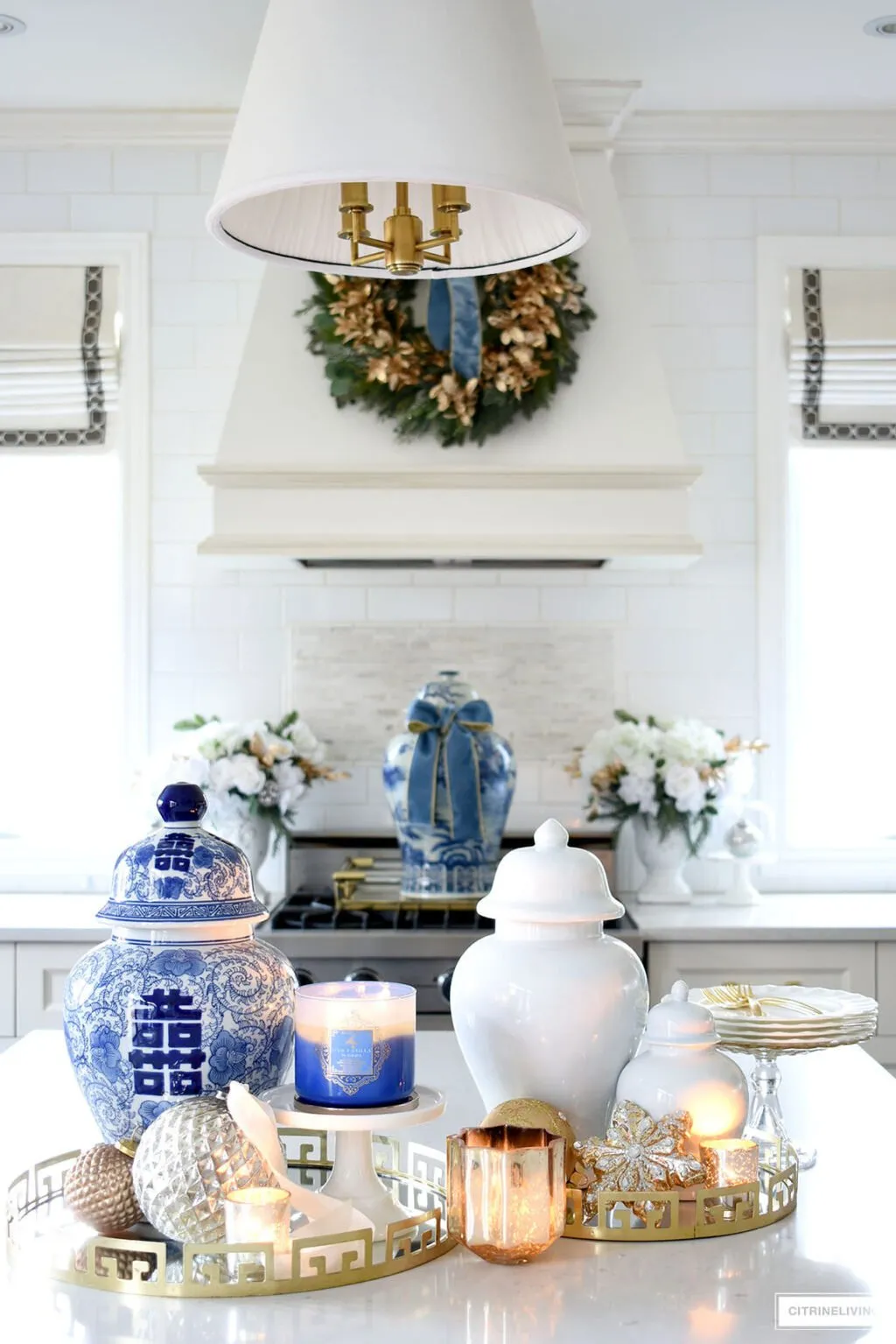 13780 gold christmas kitchen image3