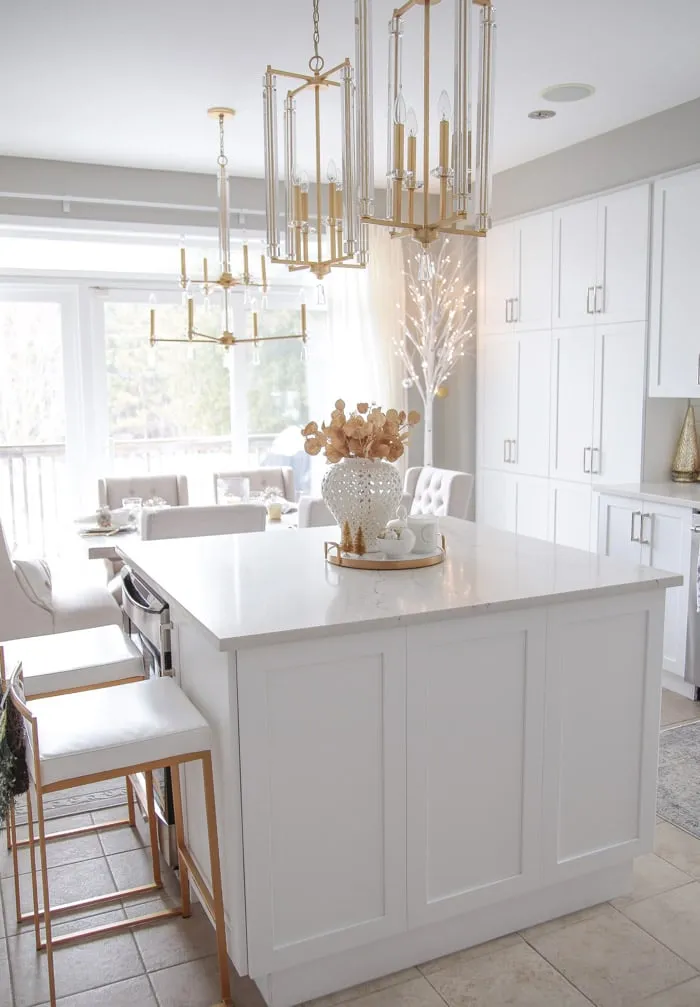 13780 gold christmas kitchen image4